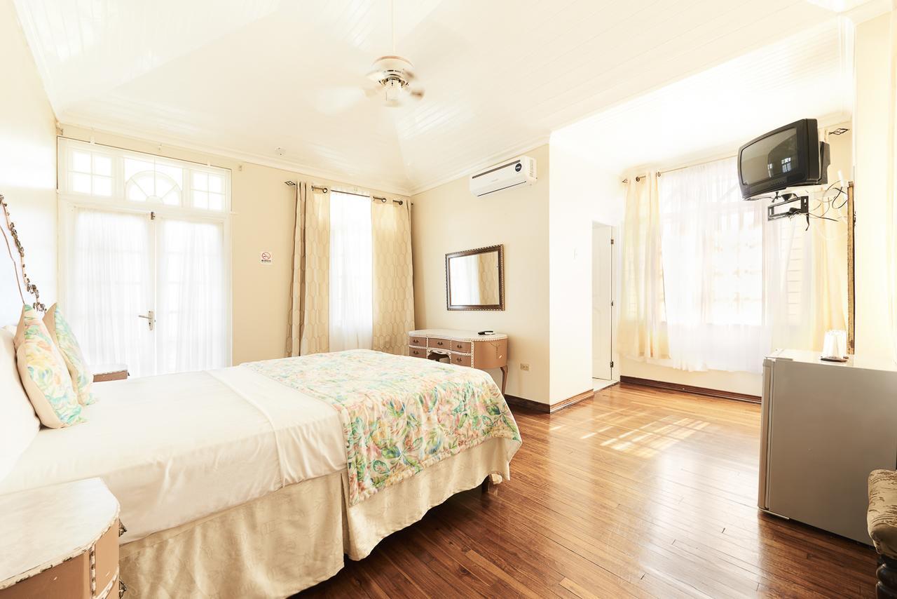 City View Hotel Kingston Esterno foto